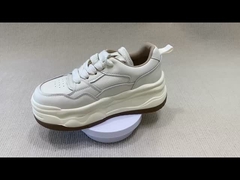 Chaussures de sport à semelle épaisse et hauteur